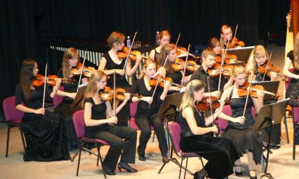 Klaipėdoje rytoj koncertuos būsimosios žvaigždės – M.K.Čiurlionio nacionalinės menų gimnazijos simfoninis orkestras. 