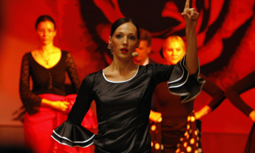 Klaipėdos muzikinio teatro baleto šokėjai sekmadienį kviečia pasižiūrėti aistringų flamenko šokių.