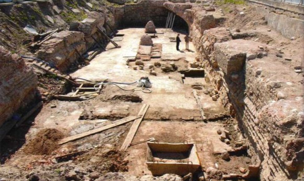 Archeologai, kasinėjantys vietoves, kur vyko mūšis, vis dar randa įvairiausių vertybių.