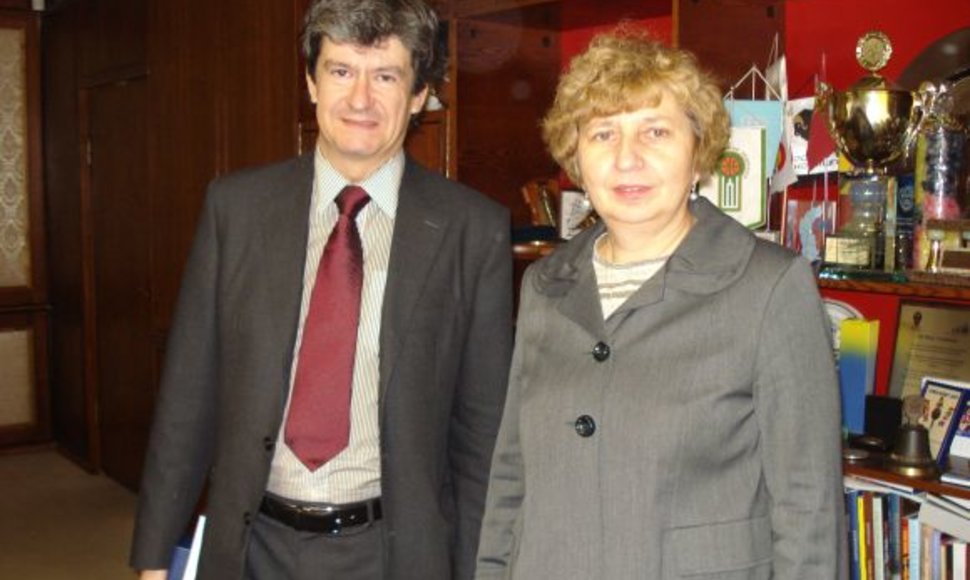 Klaipėdoje penktadienį viešėjo Austrijos ambasadorius Helmut Barnhard Koller. Jį sutiko vicemerė J.Simonavičiūtė. 