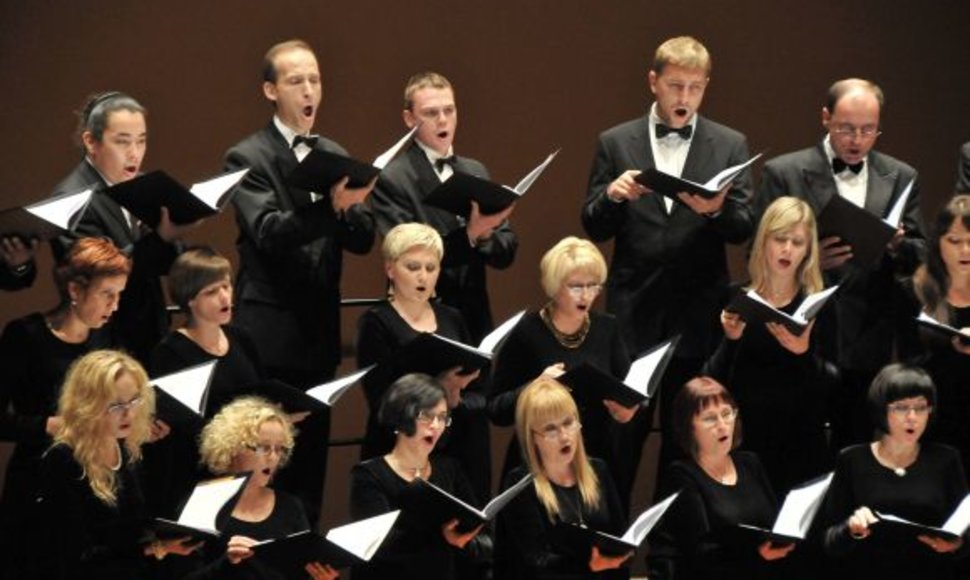 Baigiamajame festivalio „Klaipėdos muzikos pavasaris“ koncerte  pasirodys uostamiesčio choras „Aukuras“. 