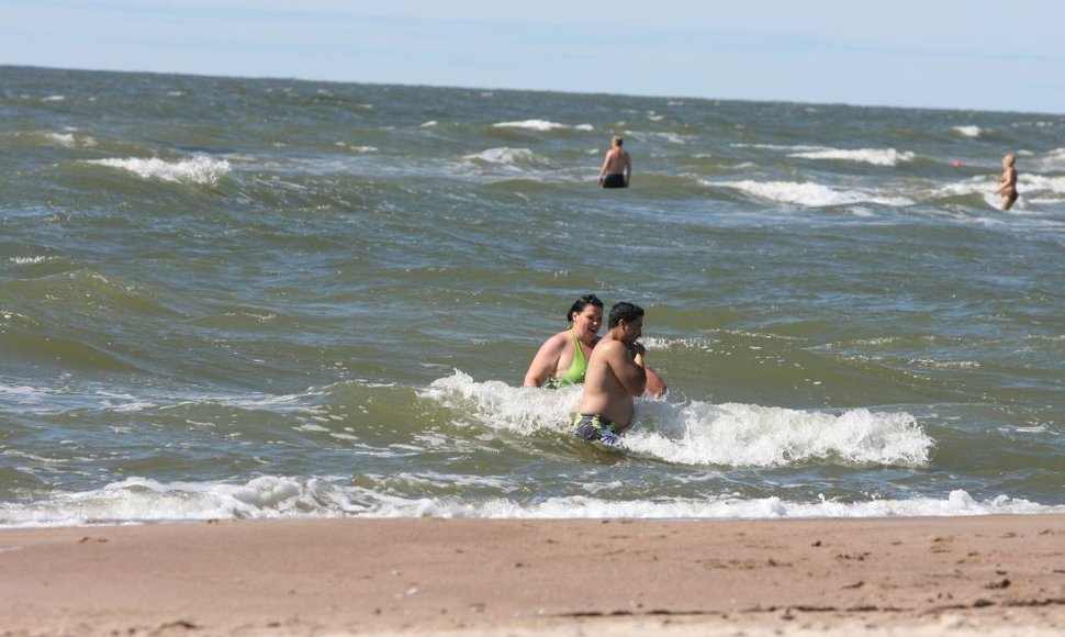 Jūra ties Klaipėda jau įšilusi iki 18 laipsnių. 