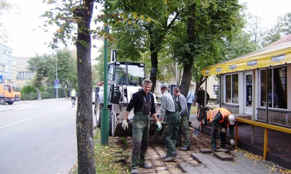 Vytauto gatvėje, Palangoje, prasidėjo remonto darbai.