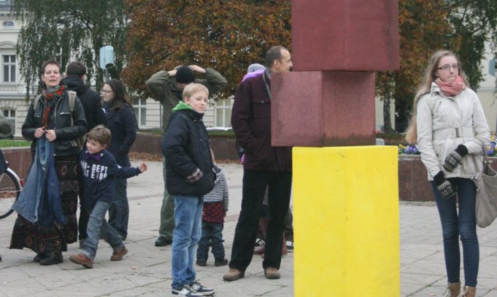 Klaipėdos centre surengta meninė akcija praėjo ramiai.