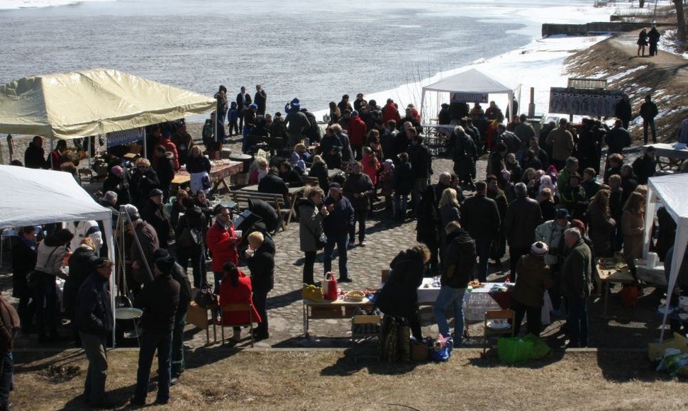 Rusniškiams Šaktarpio šventė šeštadienį dovanojo ledonešį. 