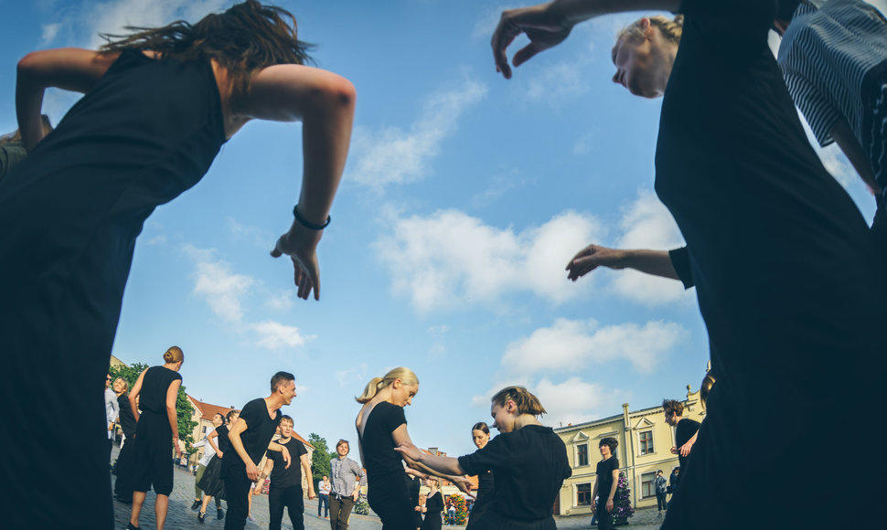 Rugsėjo 5-12 dienomis į Klaipėdą sugrįžta Prancūzijos-Lietuvos šiuolaikinio šokio programa „KlaipėDAnse“.