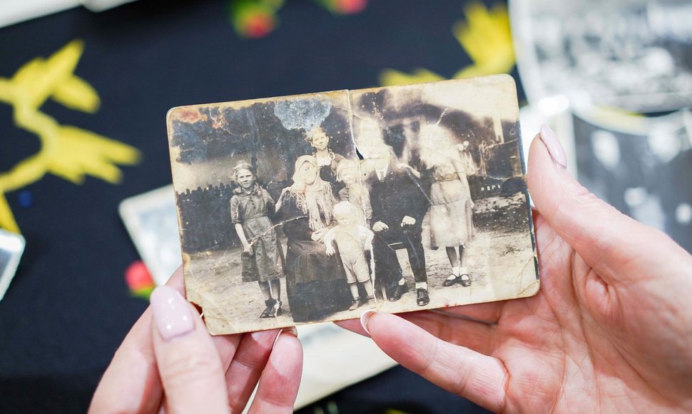 Sunykusi santariečio Kristupo Reizgio šeimos nuotrauka, apie 1933 m.