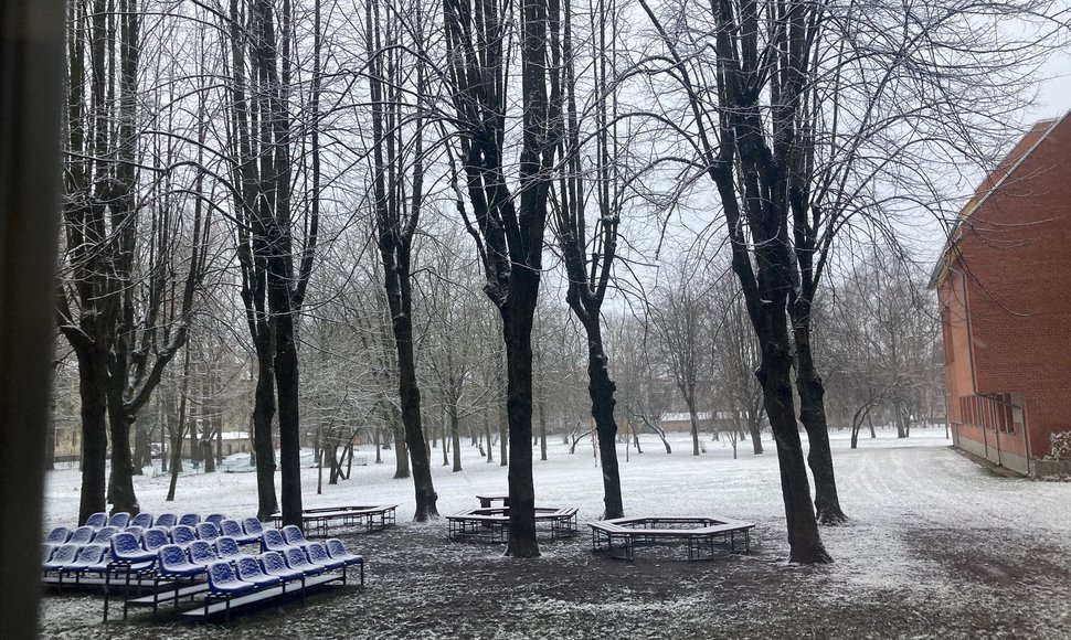 Klaipėdoje trečiadienį ėmė snigti