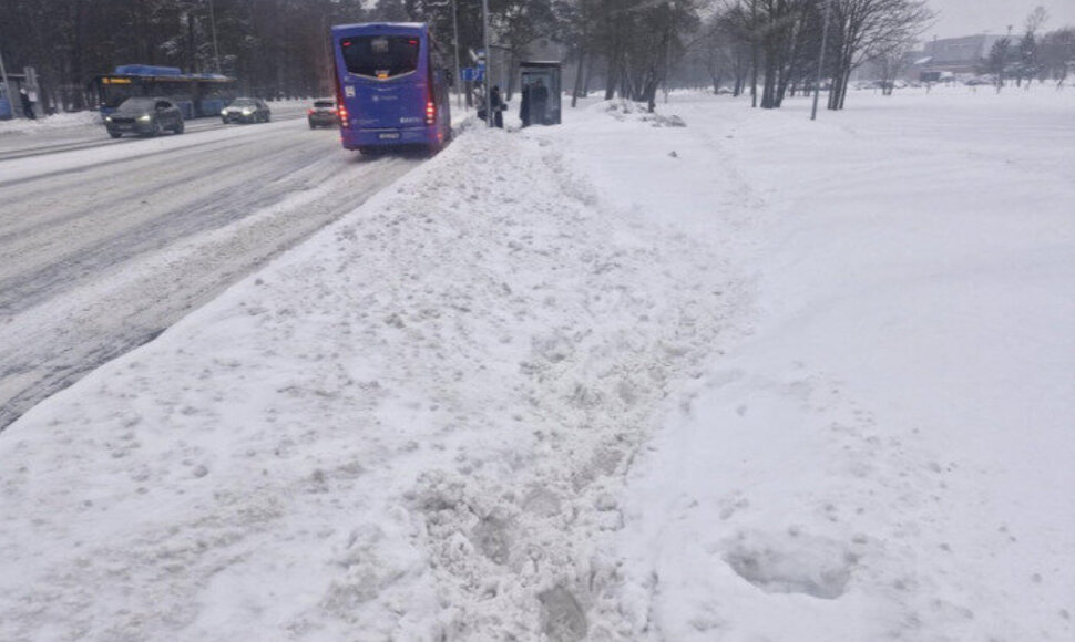 Apsnigęs šaligatvis