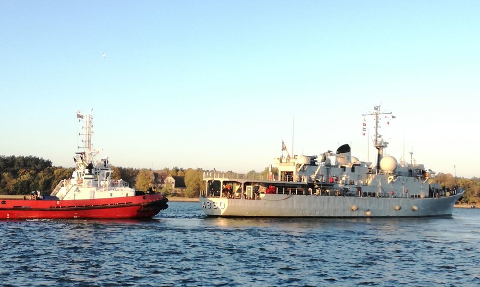 Į Klaipėdą atplaukė NATO kariniai laivai.