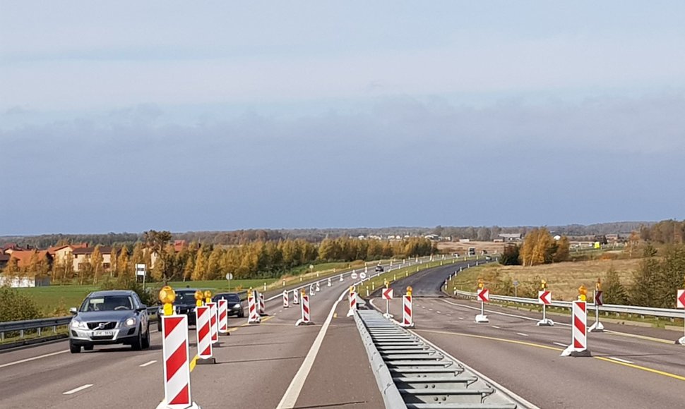 Rekonstruojamas kelias Klaipėda-Palanga 