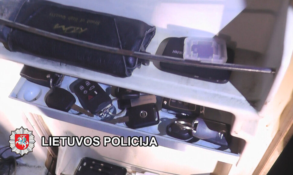 Iš automobilių pavogti daiktai