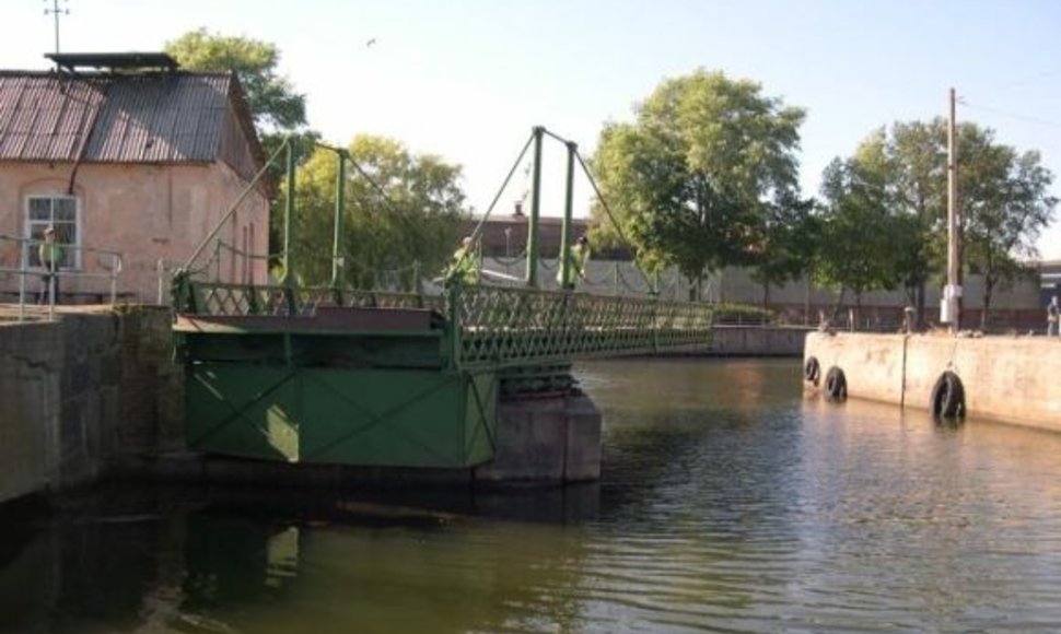 Pasukamas tiltelis 2005-iais. 