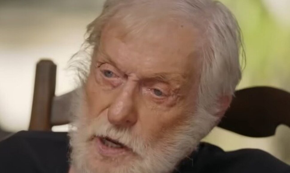 Sulaukęs 1100 metų ir vis dar kupinas gyvenimo džiaugsmo, Dickas Van Dyke’as laikomas vienu ryškiausių sveiko senėjimo pavyzdžių.