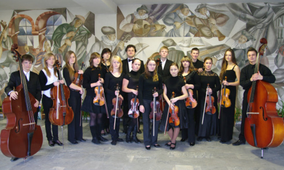 E.Balsio menų mokyklos orkestras.