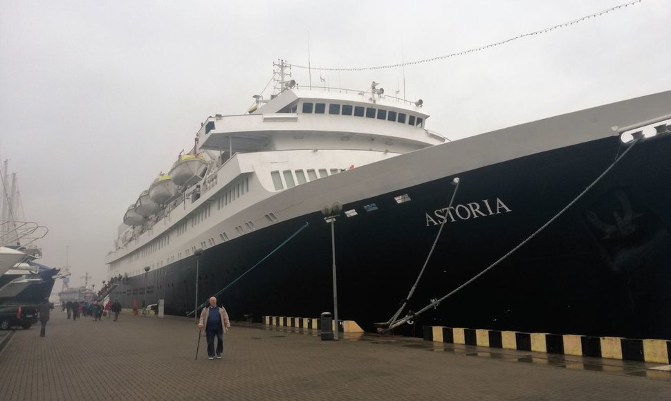 Į Klaipėdą atplaukė pirmasis kruizinis laivas šį sezoną.