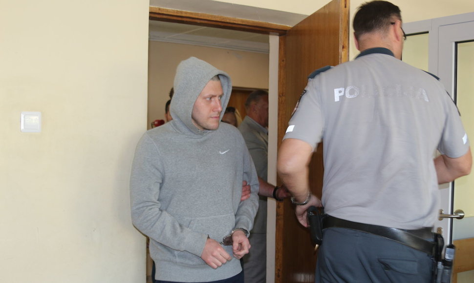Maksimui Orlovskiui prokuroras paprašė skirti 18 metų laisvės atėmimo bausmę.