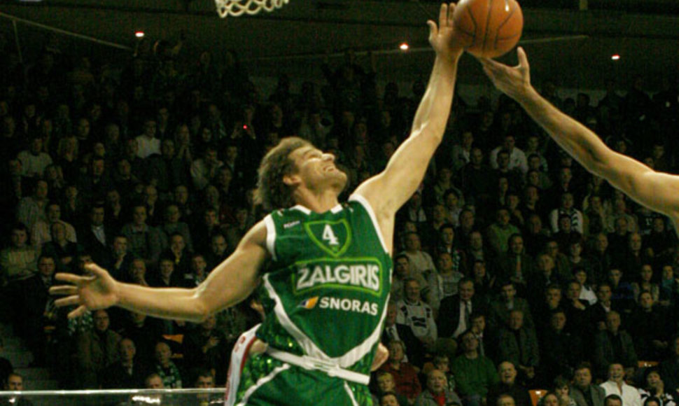 Slovėnas Kauno "Žalgiriui" atstovavo 2007/08 metų sezone.