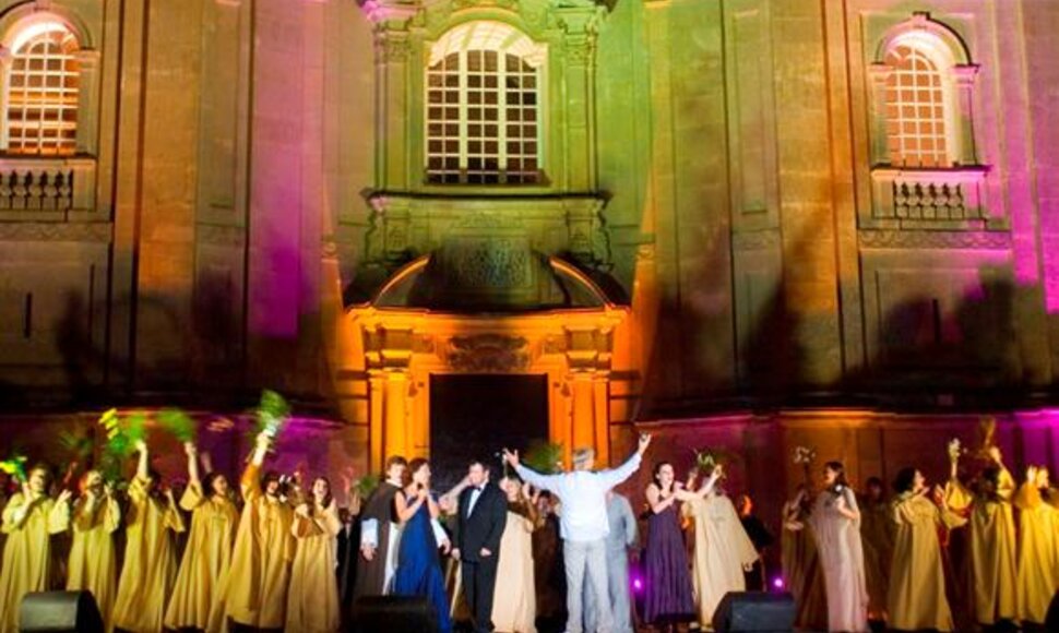 Roko opera &bdquo;Prisikėlęs&ldquo; 