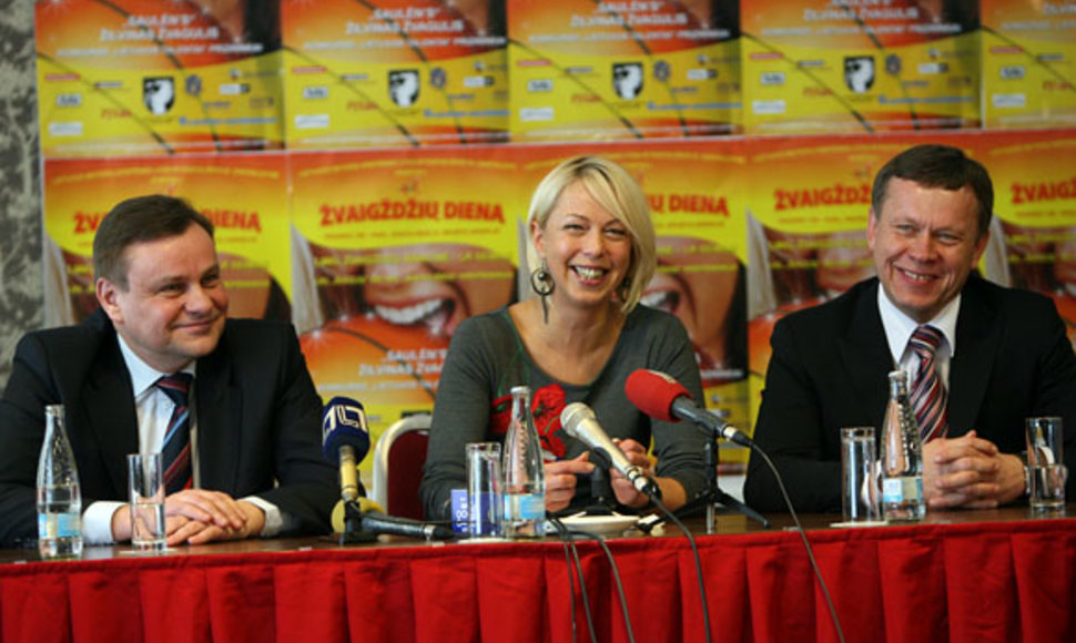 LMKL direktorė A.Ginelevičienė (viduryje) tikisi intriguojančio sezono.