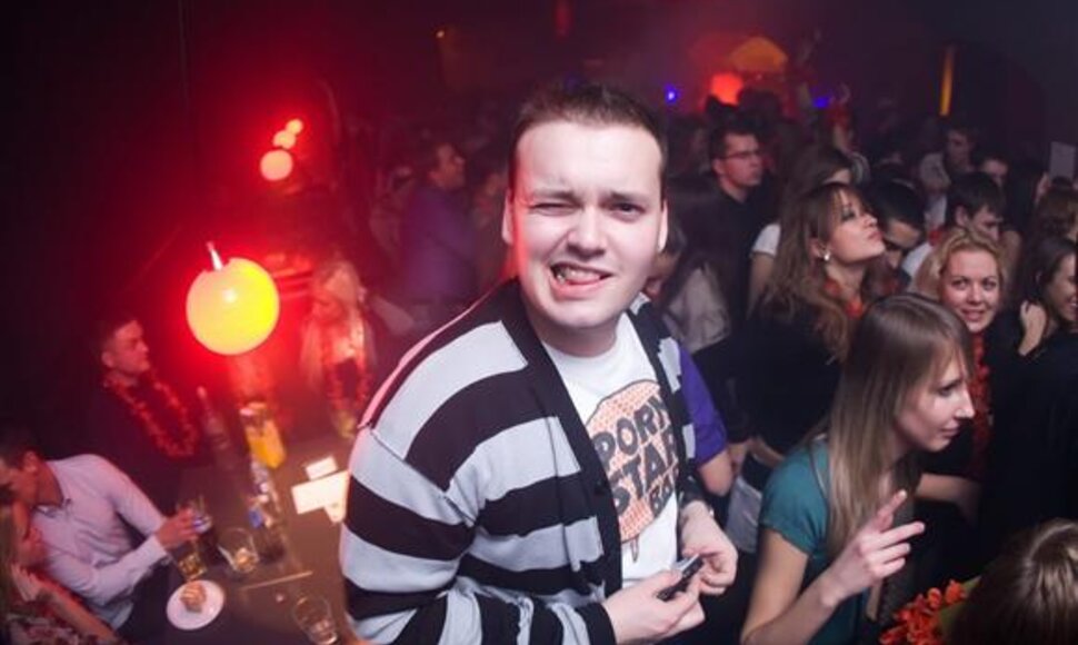Pagrindinis šio savaitgalio akcentas – „Pop Star Bar“ rezidento Modaco gimtadienio fiesta.