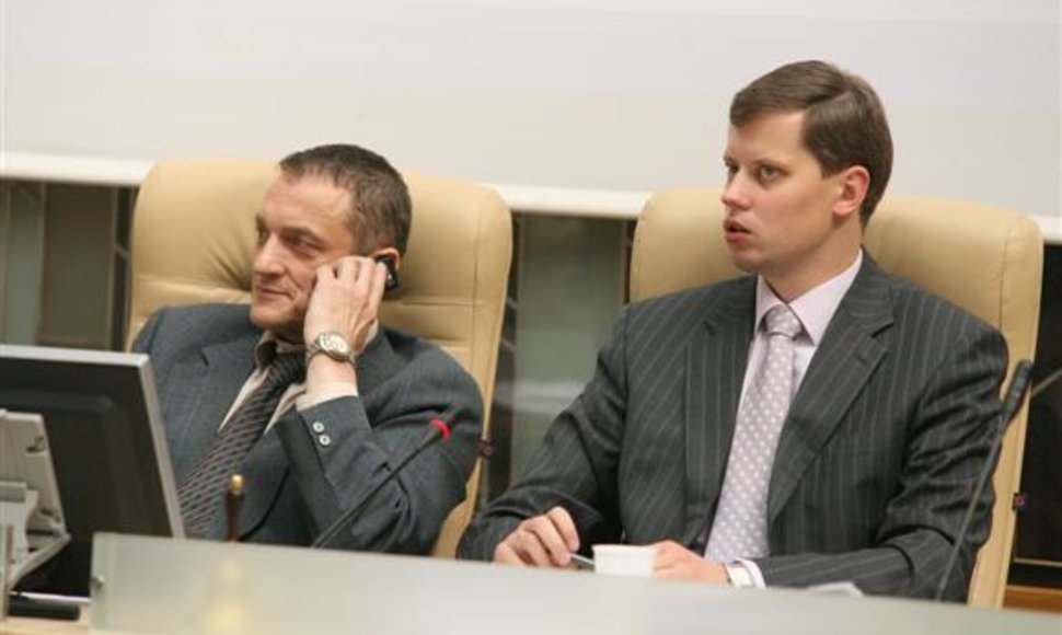 Tiek meras A.Kupčinskas (dešinėje), tiek jaunalietuvis Stanislovas Buškevičius ves savo partijas į kitų metų vasario pabaigoje vyksiančius savivaldybių tarybų rinkimus.