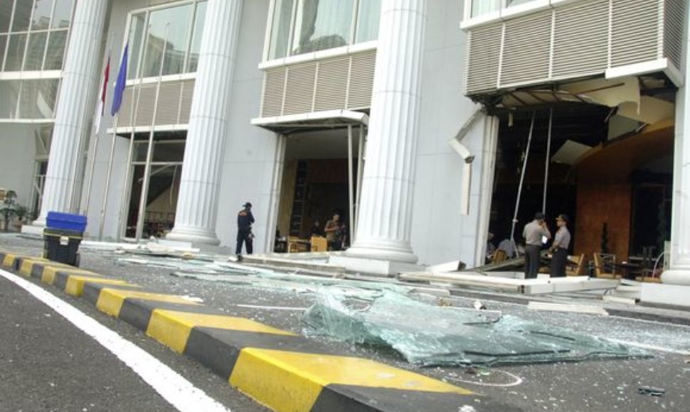 Indonezijoje prabangiuose viešbučiuose – kruvini išpuoliai
