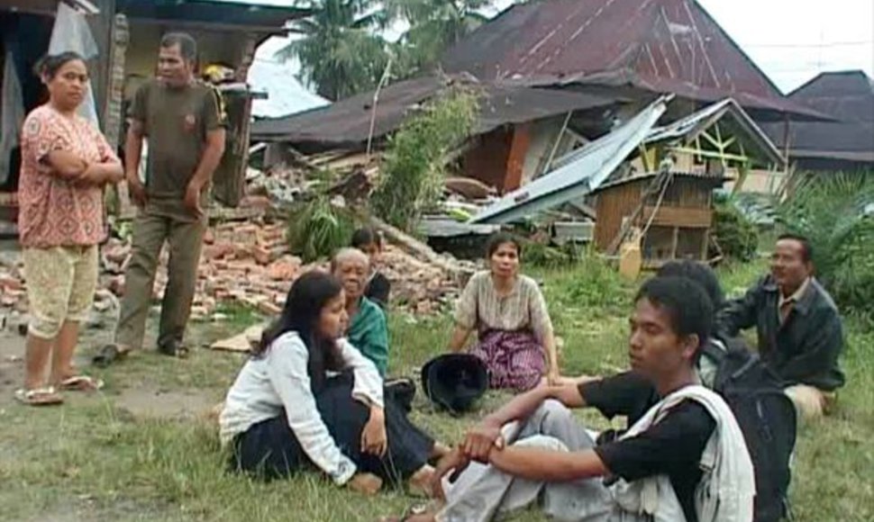 Indoneziją paralyžiavo antras žemės drebėjimas