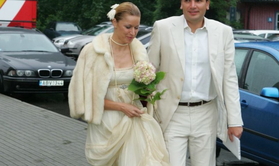 Foto naujienai: Aurelija Razmarataitė ir Darius Žakaitis susituokė trijų septynetų dieną - nuotraukų galerija