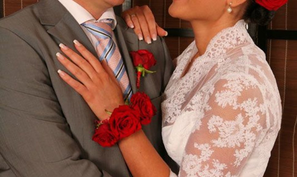 Foto naujienai:  Agnė Zacaharevičienė (27) : antros vestuvės su tuo pačiu vyru