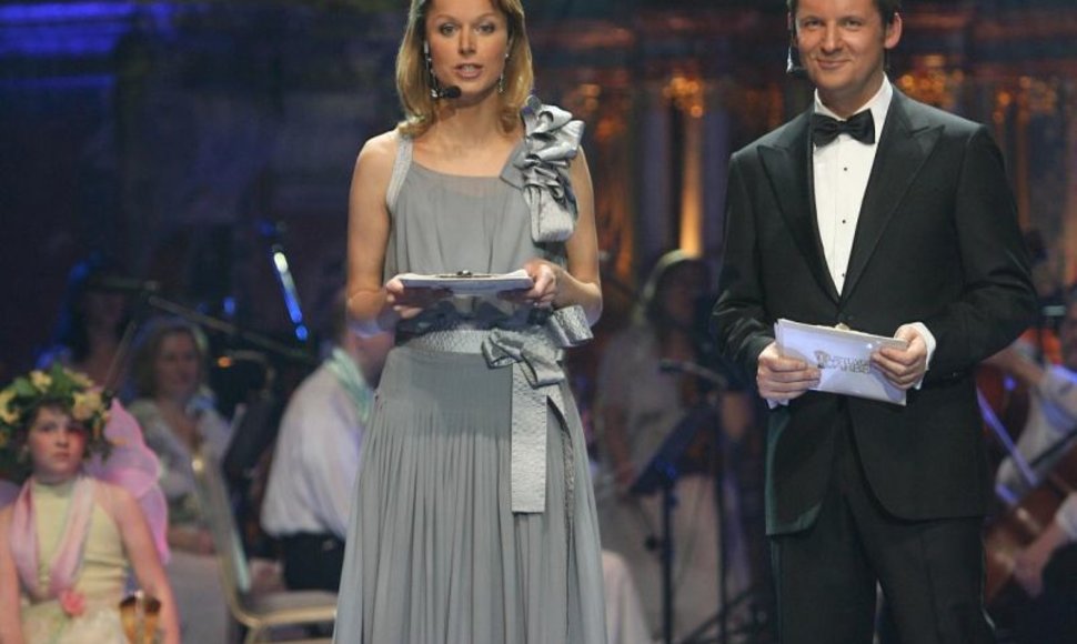 Foto naujienai: „Lietuvos garbės 2008“ apdovanojimų ceremonijoje – net keturi vedėjai