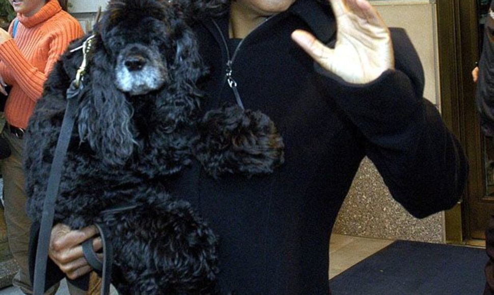 Foto naujienai: Oprah Winfrey paskyrė laidą savo mirusiam šuniui