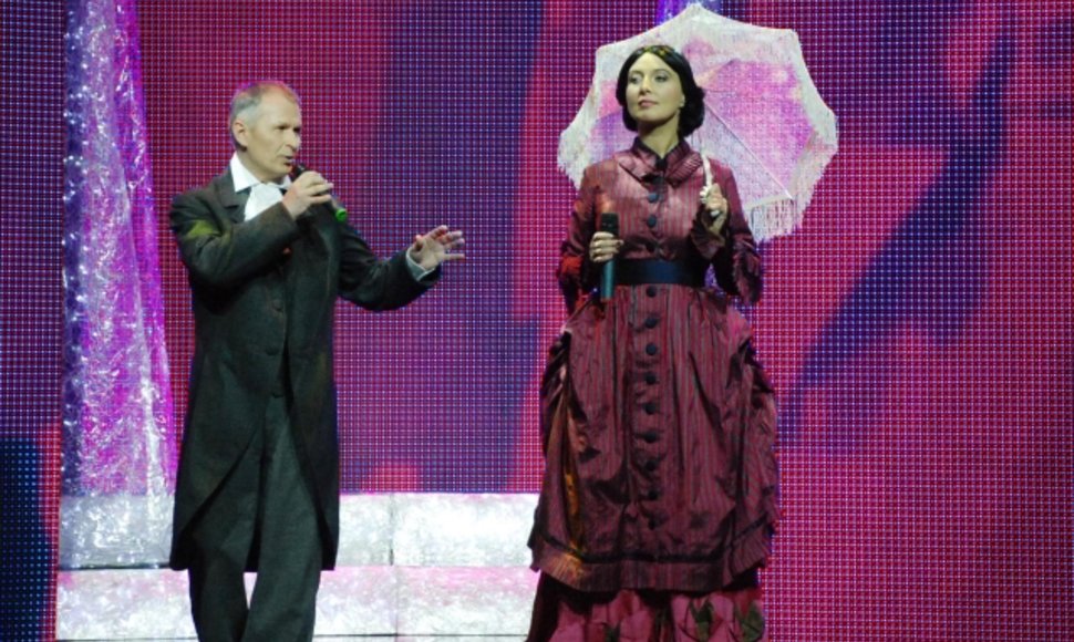 Foto naujienai: Su „Žvaigždžių duetais“ atsisveikina S. Januška ir E. Radzevičienė