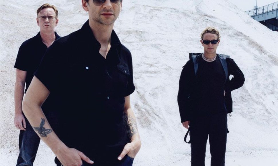 Foto naujienai: Dviguba „Depeche Mode“ vilionė Baltijos šalyse