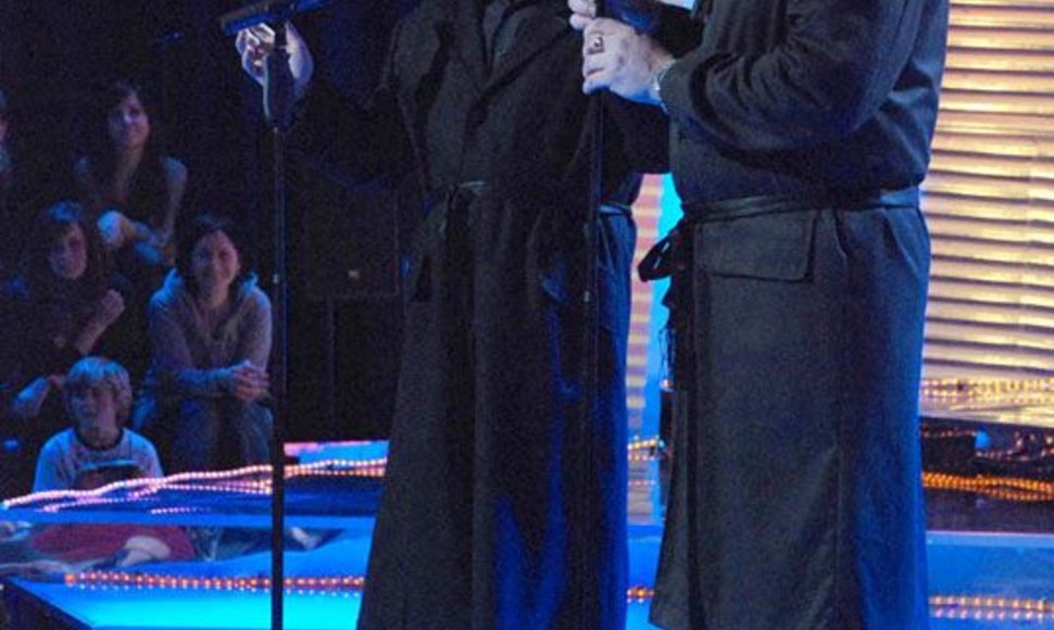 Foto naujienai: A. Orlausko ir Faros dalyvavimas „Žvaigždžių duetuose“ pakibo ant plauko