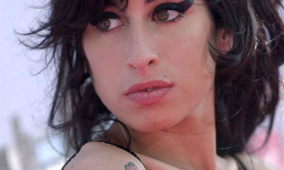 Foto naujienai: Amy Winehouse. Motinystės jausmas ir nemiri meilė 
