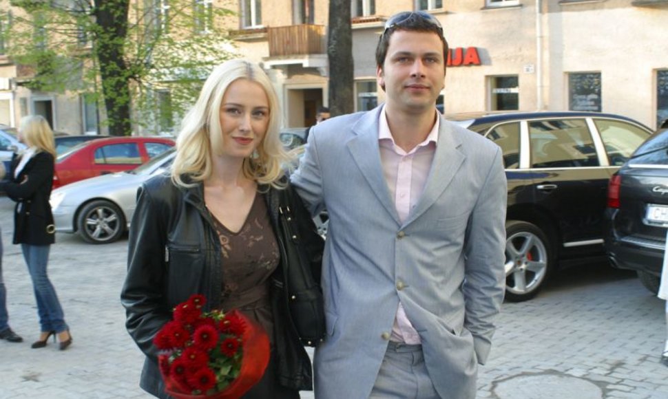 Foto naujienai: Violeta Repčenkaitė-Blėdienė atostogauja su kitu vyru?