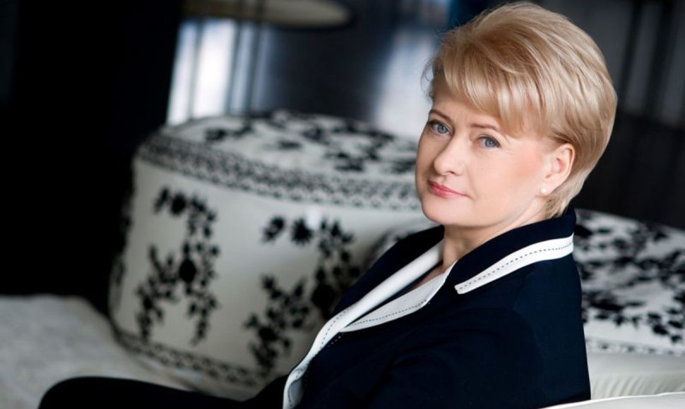 Foto naujienai: Dalia Grybauskaitė: žinau, kad lipu į šaltą vandenį