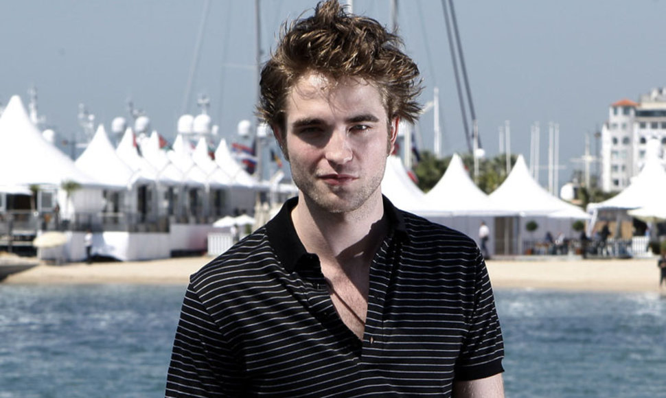 Foto naujienai: Robertas Pattinsonas – bijantis minios vienišius