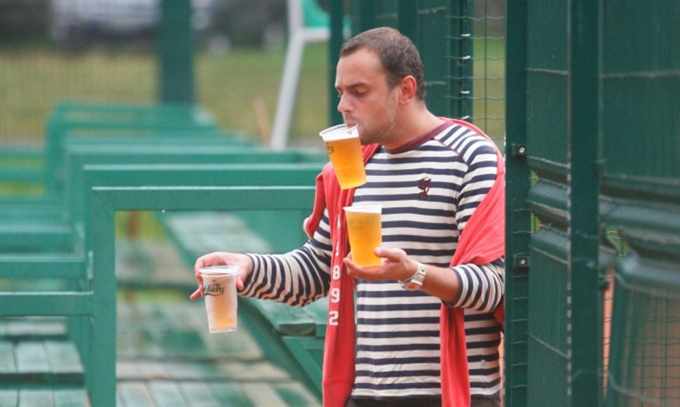 Foto naujienai: Jogaila Morkūnas. Išgelbėk draugą! 