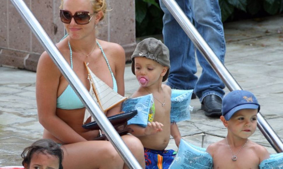 Foto naujienai: Britney Spears – geriausia mamytė