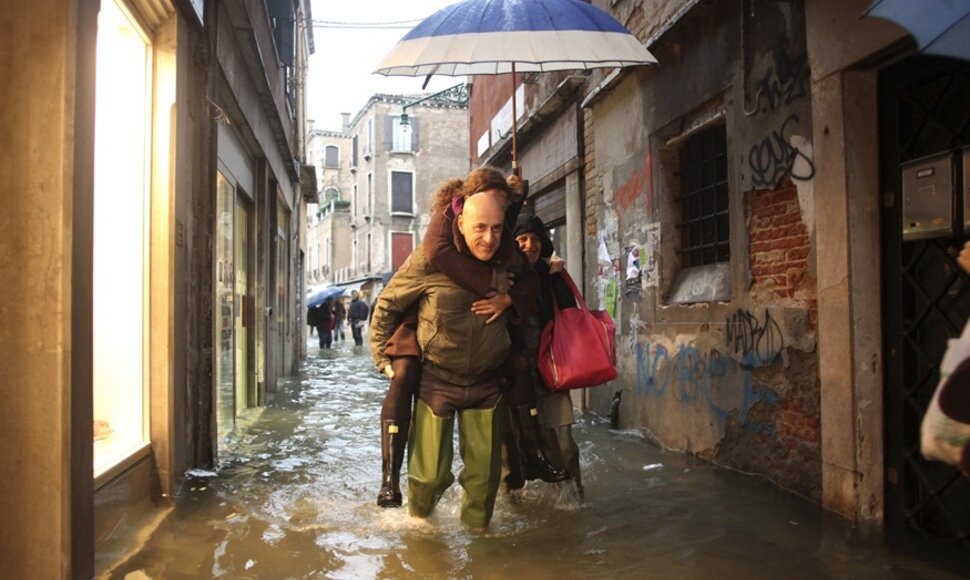 Kasmetinis potvynis užliejo Venecijos gatves