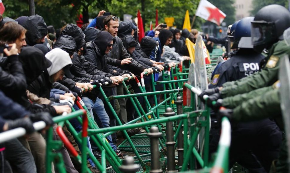 Demonstrantai prie Europos centrinio banko