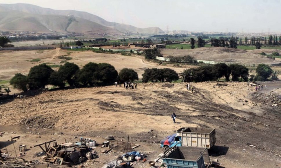 Peru kultūros paveldo ministerija išplatino nuotrauką, kurioje matyti suniokota teritorija.