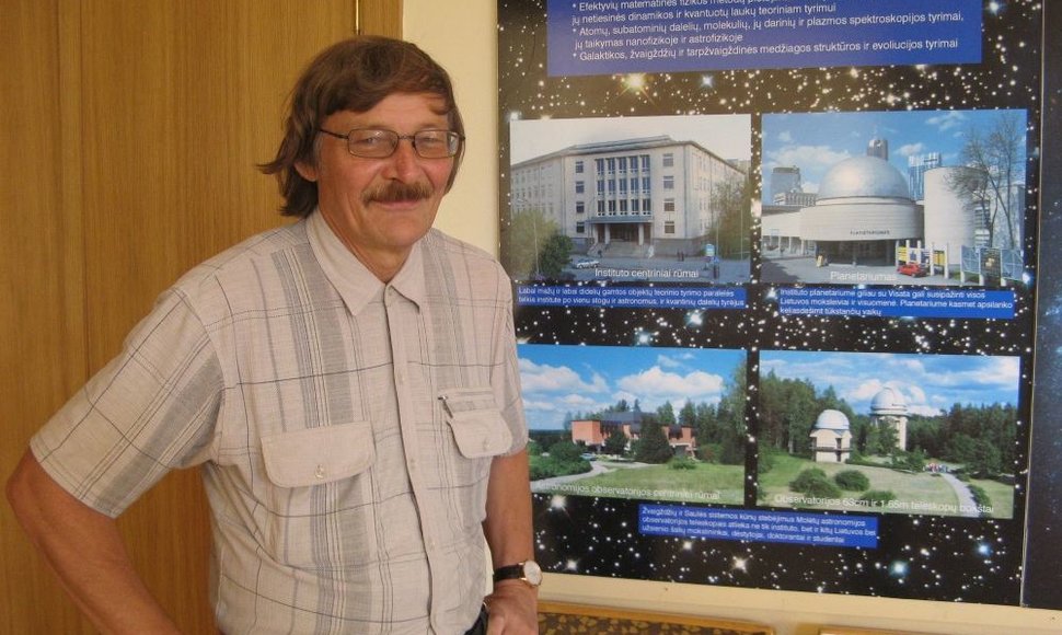 Vilniaus universiteto Teorinės fizikos ir astronomijos instituto vyresnysis mokslinis darbuotojas, astronomas Algirdas Kazlauskas