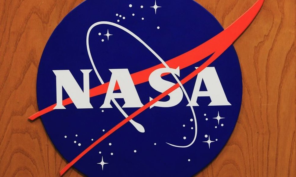 Lipdukas su NASA logotipu