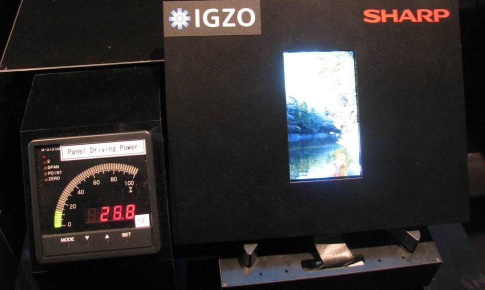 „Sharp“ ekranas su energiją taupančia IGZO technologija