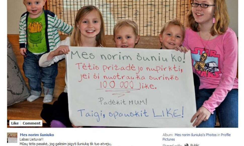 Fiktyvų &bdquo;Facebook&ldquo; puslapį sukūrę lietuviai gerbėjus vilioja vogta amerikiečių &scaron;eimos nuotrauka, kurioje originalūs užra&scaron;ai buvo pakeisti lietuvi&scaron;kais. 