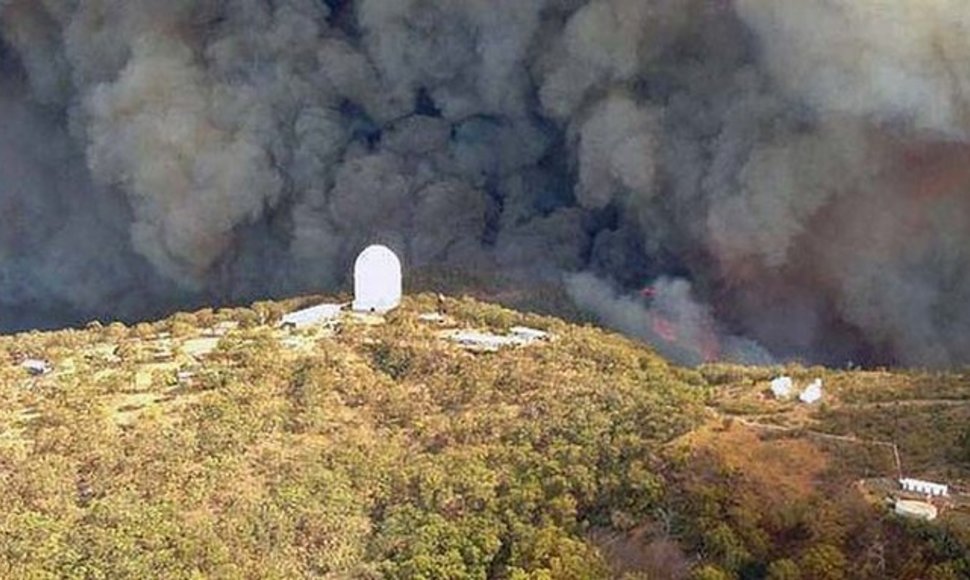 Krūmynų gaisrai Australijoje apgadino vieną didžiausių astronominių observatorijų pietų pusrutulyje