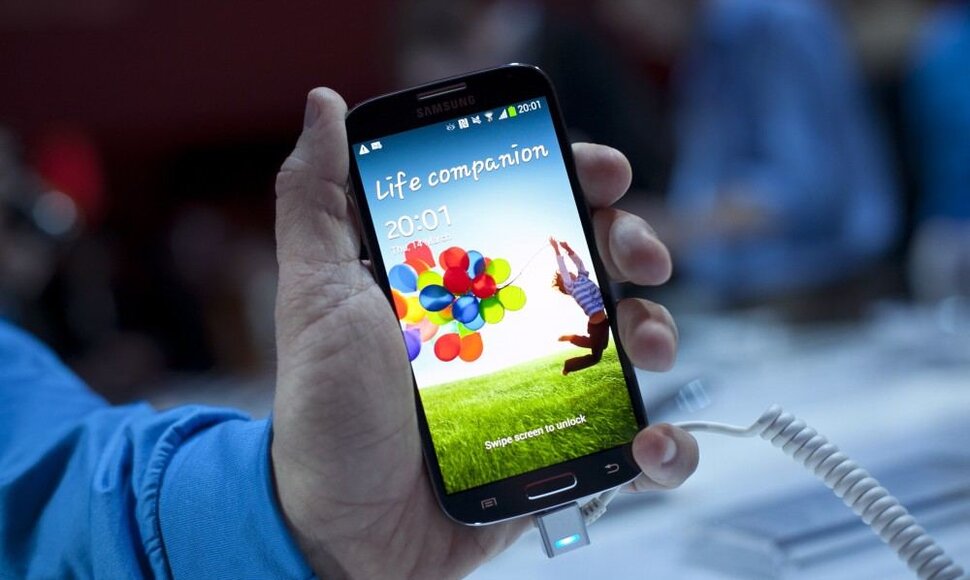 „Samsung Galaxy S4“ pristatymo akimirka